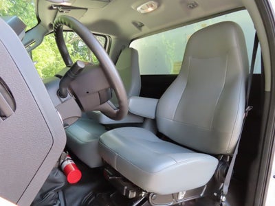 2022 Ford F-750SD Base