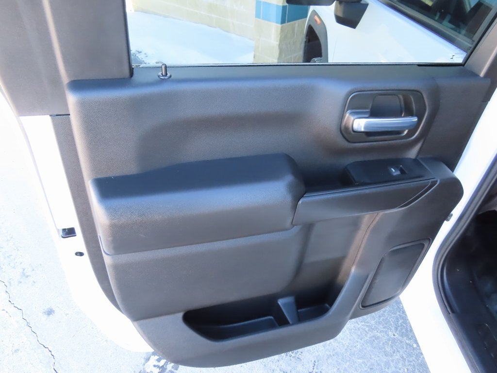 2025 GMC Sierra 3500HD 4WD Crew Cab Long Bed Pro