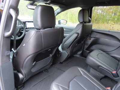 2026 Chrysler Pacifica PACIFICA SELECT AWD