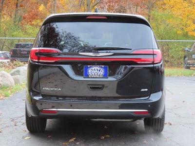 2026 Chrysler Pacifica PACIFICA SELECT AWD