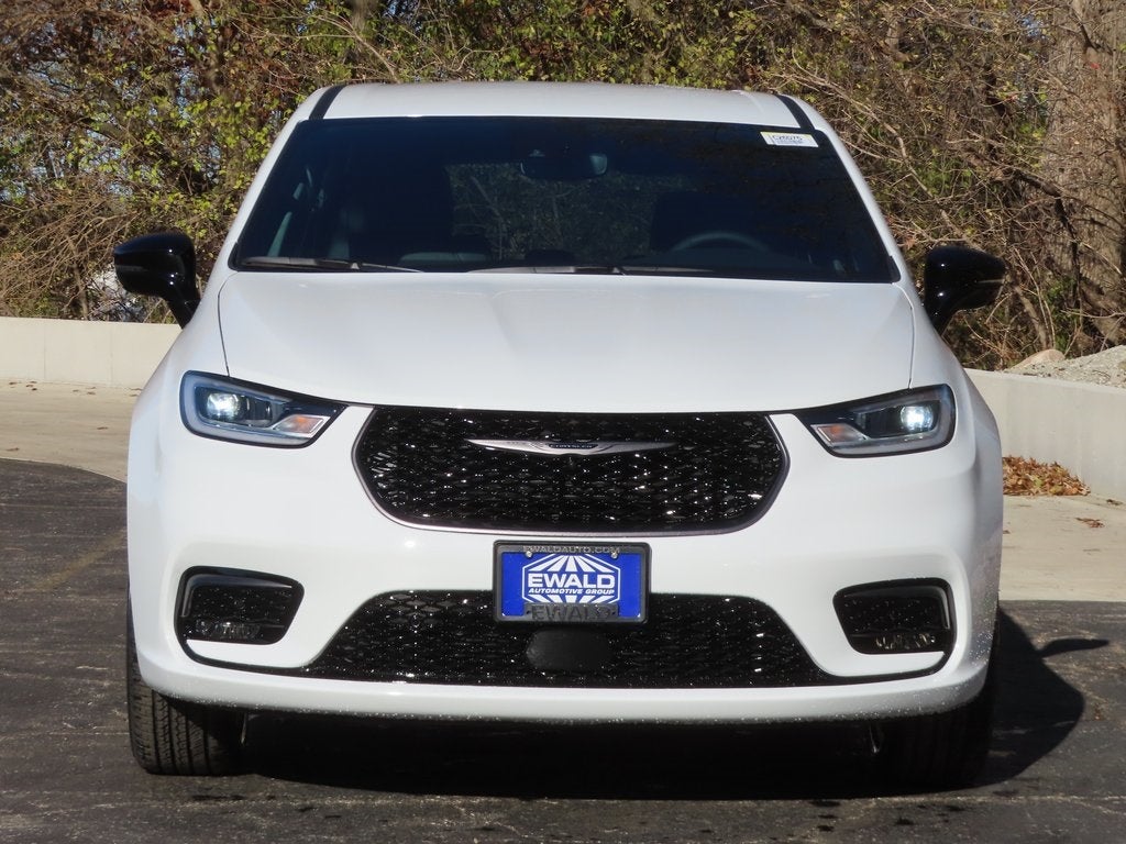 2026 Chrysler Pacifica PACIFICA SELECT AWD