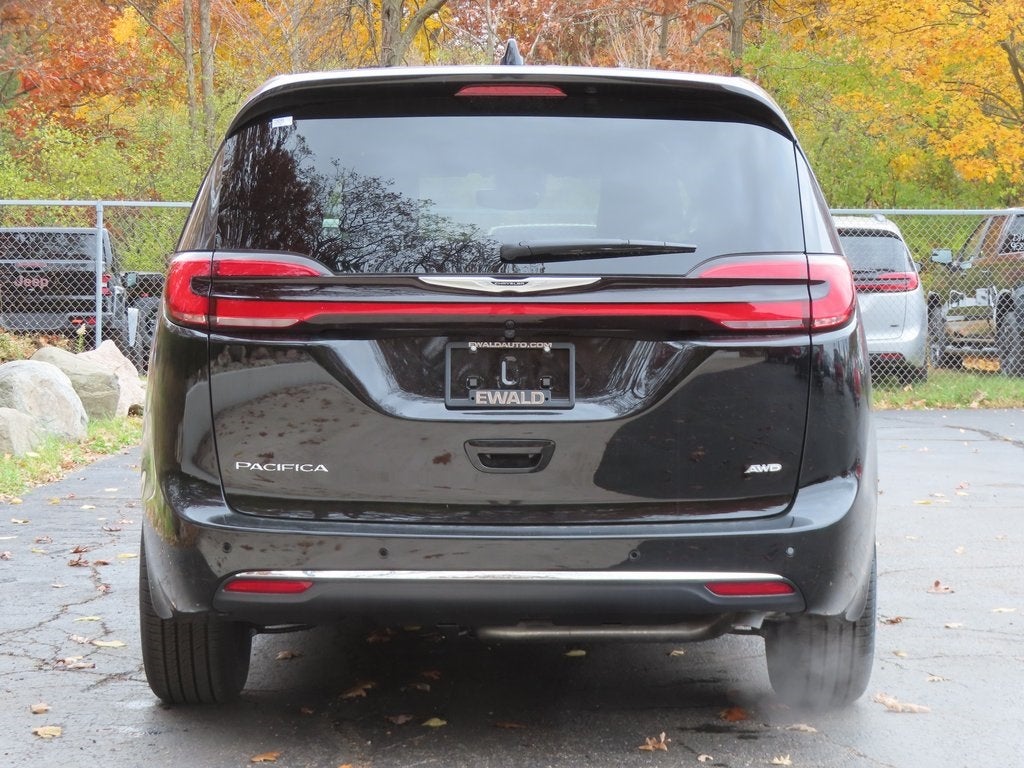 2026 Chrysler Pacifica PACIFICA SELECT AWD