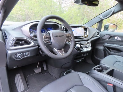 2026 Chrysler Pacifica PACIFICA SELECT AWD