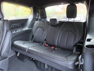 2026 Chrysler Pacifica PACIFICA SELECT AWD