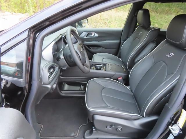 2026 Chrysler Pacifica PACIFICA LIMITED AWD