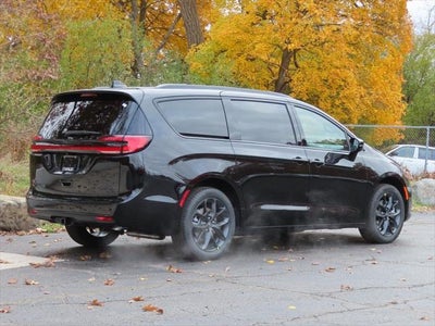 2026 Chrysler Pacifica PACIFICA LIMITED AWD