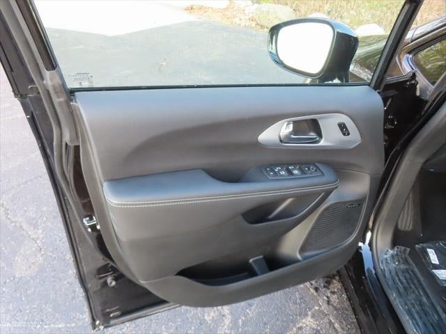 2026 Chrysler Pacifica PACIFICA LIMITED AWD