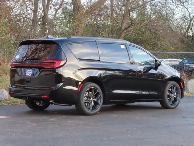 2026 Chrysler Pacifica PACIFICA LIMITED AWD