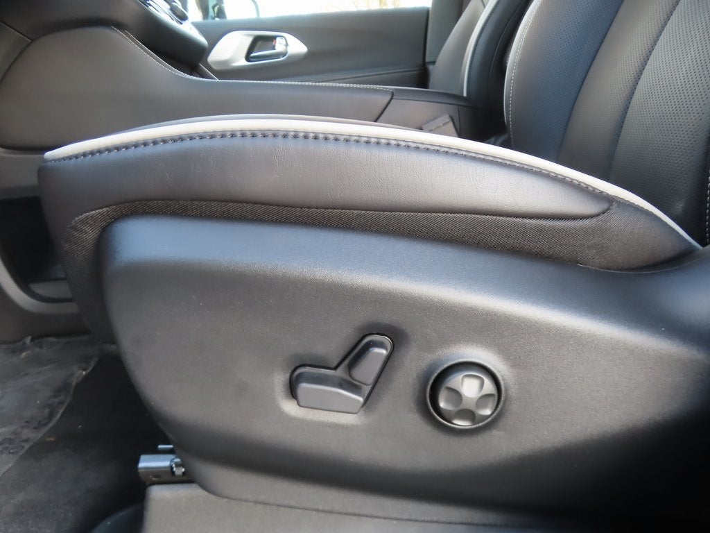 2026 Chrysler Pacifica PACIFICA LIMITED AWD