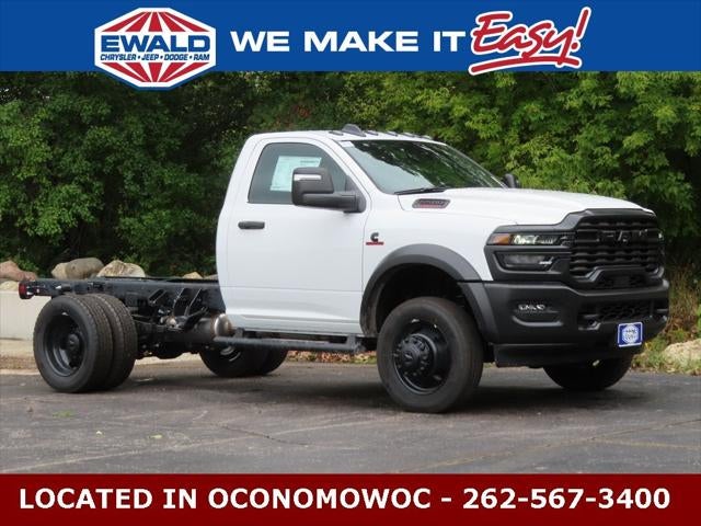 2026 RAM 5500HD RAM 5500 TRADESMAN CHASSIS REGULAR CAB 4X4 60' CA