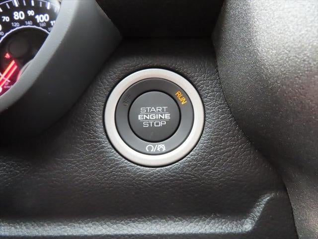 2026 RAM 5500HD RAM 5500 TRADESMAN CHASSIS REGULAR CAB 4X4 60' CA