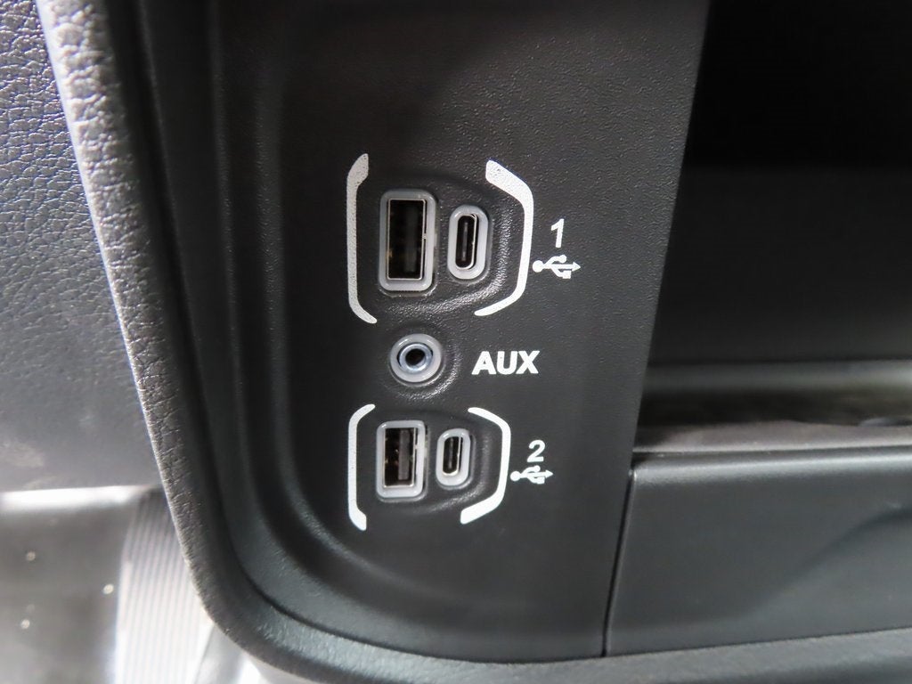 2024 RAM 3500 RAM 3500 TRADESMAN CHASSIS REGULAR CAB 4X4 84' CA