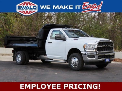 2024 RAM 3500 RAM 3500 TRADESMAN CHASSIS REGULAR CAB 4X4 84' CA
