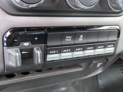 2024 RAM 3500 RAM 3500 TRADESMAN CHASSIS REGULAR CAB 4X4 84' CA