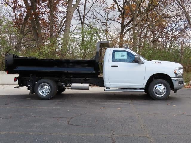 2024 RAM 3500 RAM 3500 TRADESMAN CHASSIS REGULAR CAB 4X4 84' CA