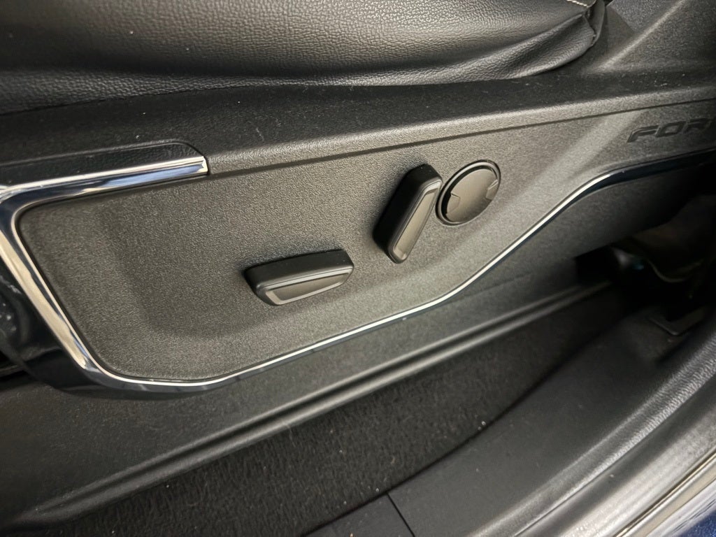 2024 Ford F-550SD Lariat DRW