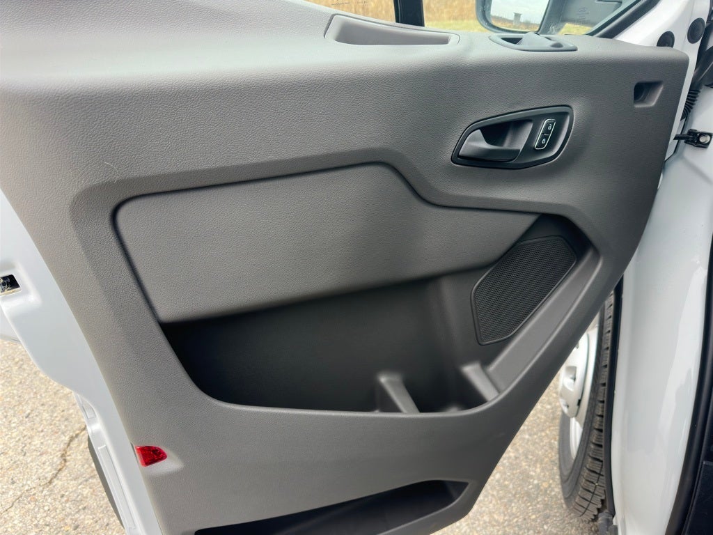 2024 Ford Transit-250 READING 57" CSV