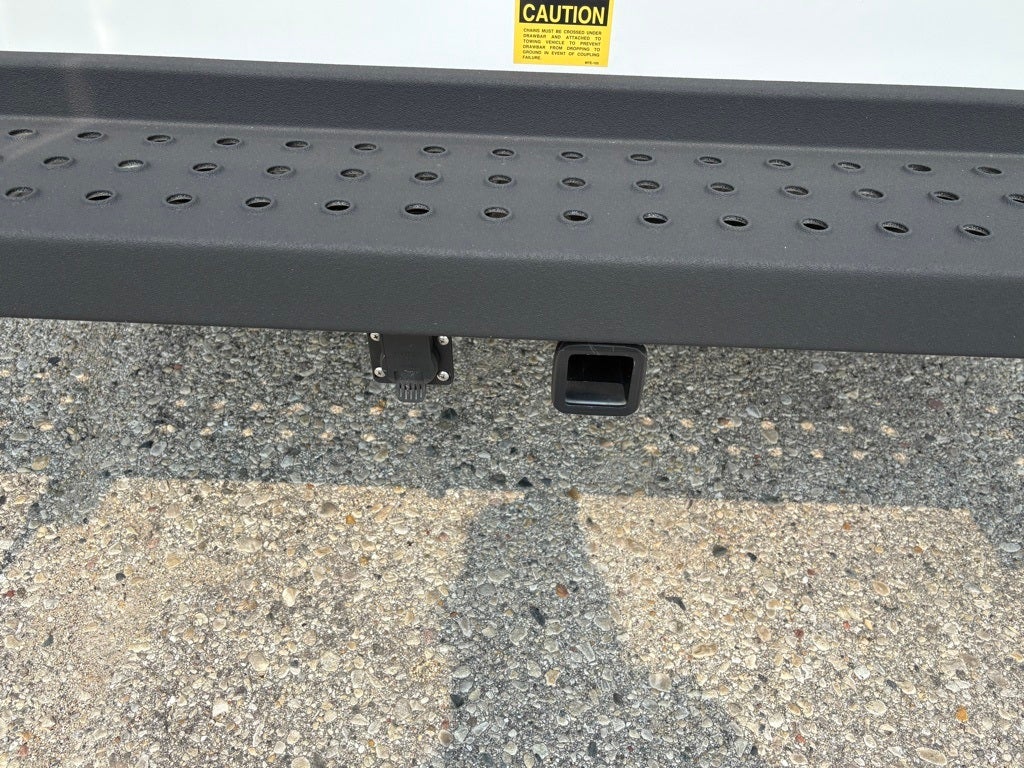 2025 Ford E-350SD Base Cutaway