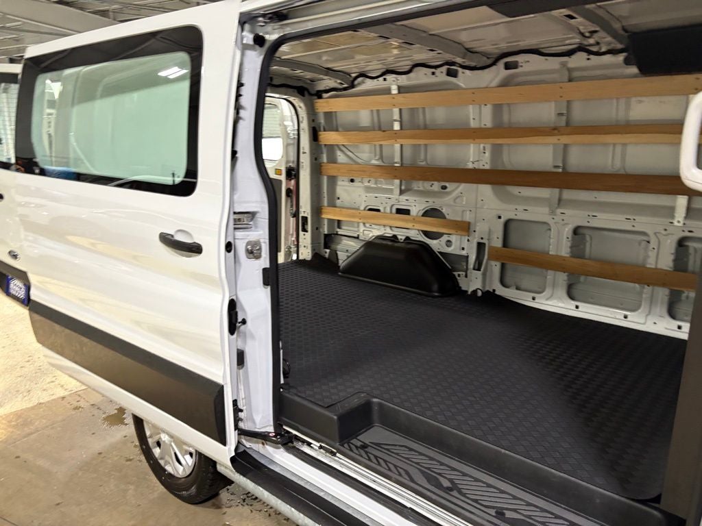 2024 Ford Transit-250 Base