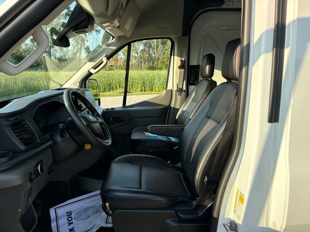 2025 Ford Transit-250 Base