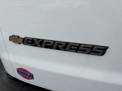 2024 Chevrolet Express 3500 LT Passenger