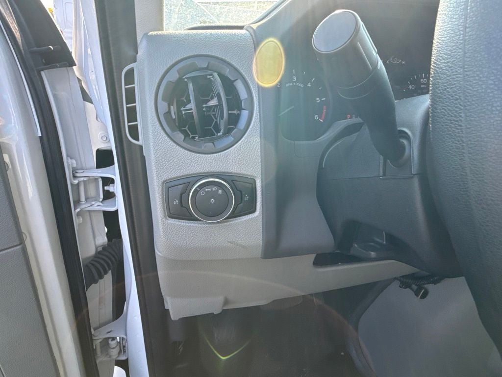 2025 Ford E-350SD Base Cutaway