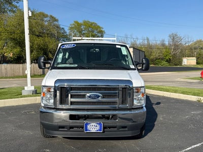 2025 Ford E-350SD Base Cutaway