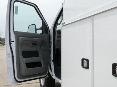 2025 Ford E-350SD Base Cutaway