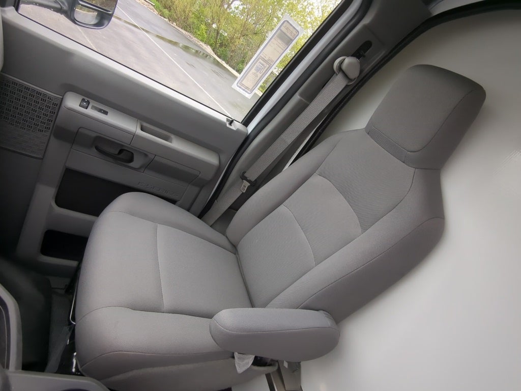 2024 Ford E-450SD Base DRW