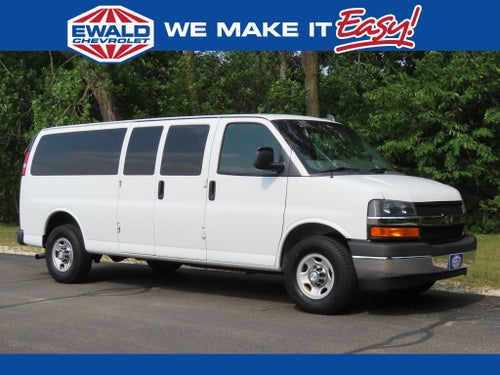 2017 Chevrolet Express 3500 LT Passenger