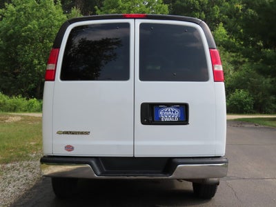 2017 Chevrolet Express 3500 LT Passenger