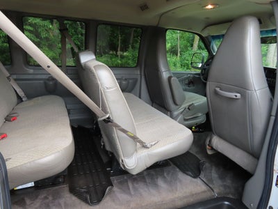 2017 Chevrolet Express 3500 LT Passenger
