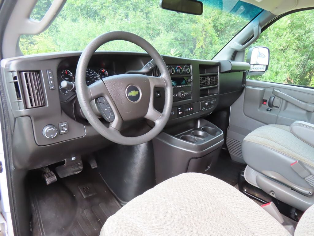 2017 Chevrolet Express 3500 LT Passenger