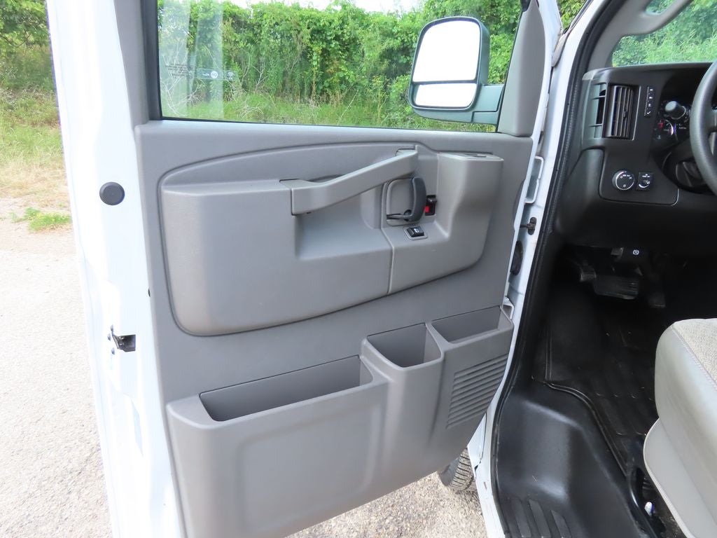 2017 Chevrolet Express 3500 LT Passenger