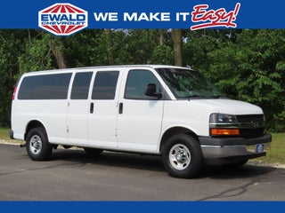 2017 Chevrolet Express 3500 LT Passenger