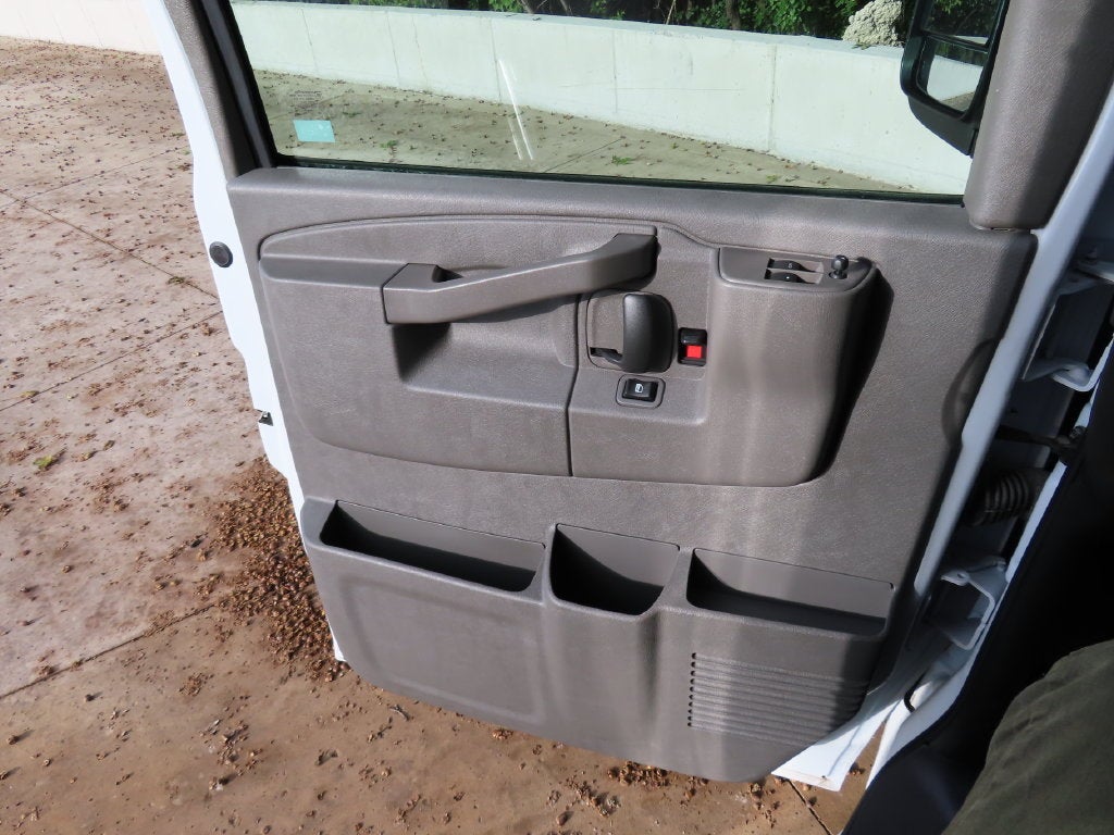2026 Chevrolet Express 3500 Work Van Cutaway