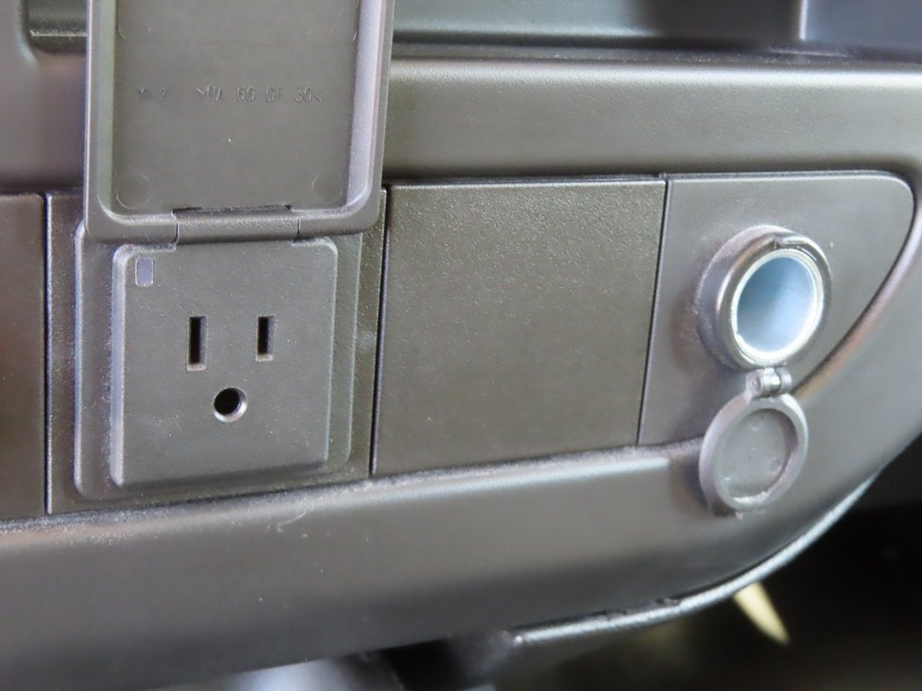 2025 Chevrolet Express 3500 KNAPHEIDE 56" ULTRA-LOW KUV129SU Cutaway