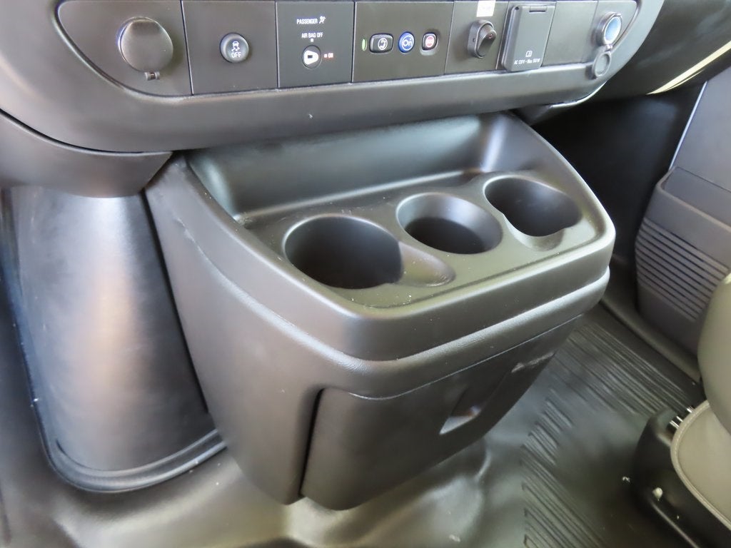 2025 Chevrolet Express 3500 KNAPHEIDE 56" ULTRA-LOW KUV129SU Cutaway