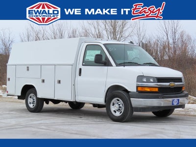 2025 Chevrolet Express 3500 Work Van Cutaway