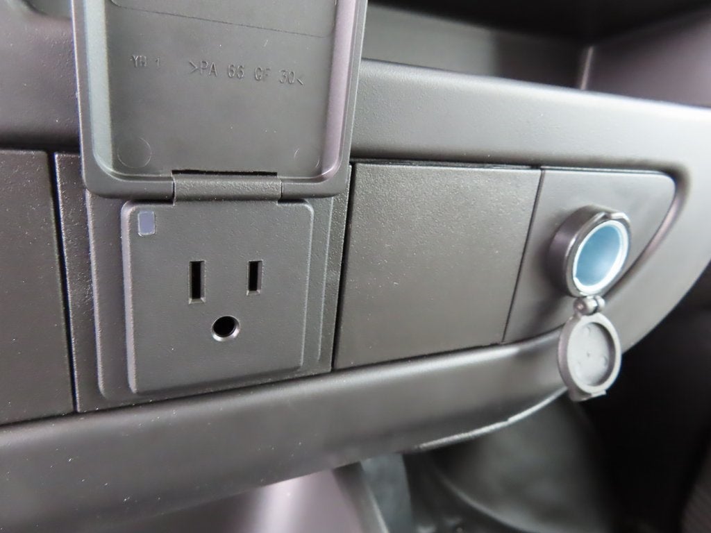 2025 Chevrolet Express 3500 Work Van Cutaway