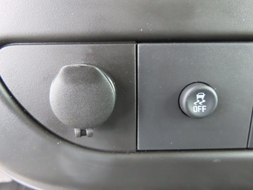 2025 Chevrolet Express 3500 Work Van Cutaway