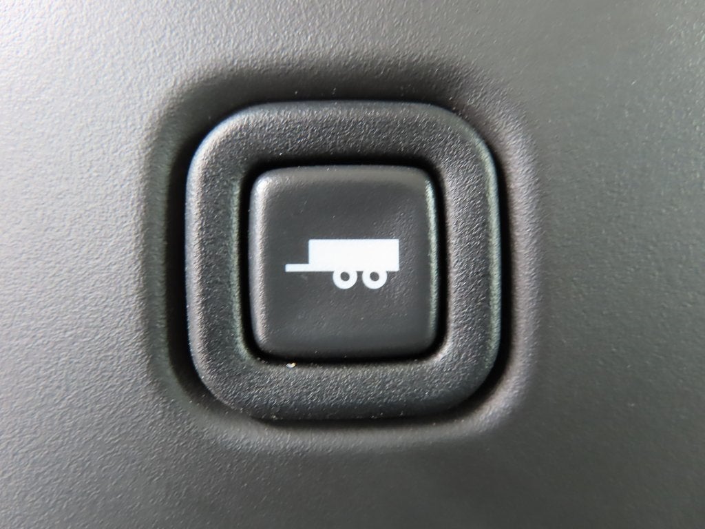 2025 Chevrolet Express 3500 Work Van Cutaway