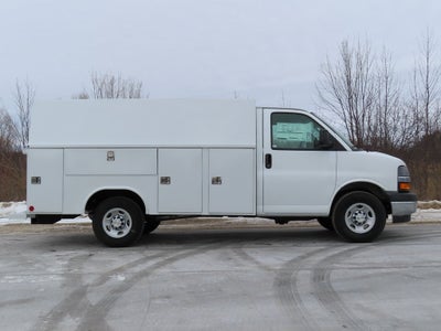 2025 Chevrolet Express 3500 Work Van Cutaway