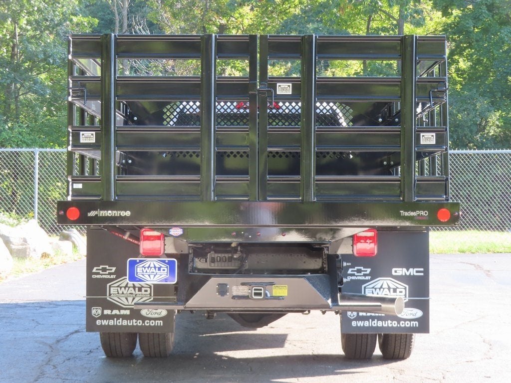 2025 Chevrolet Silverado 3500HD Work Truck MONROE 12'6" MTE P-SERIES, WOOD FLOOR BODY, TRADES