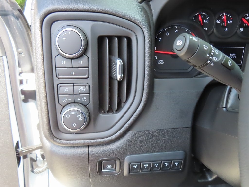 2025 Chevrolet Silverado 3500HD Work Truck MONROE 9 FT STEEL DUMP BODY