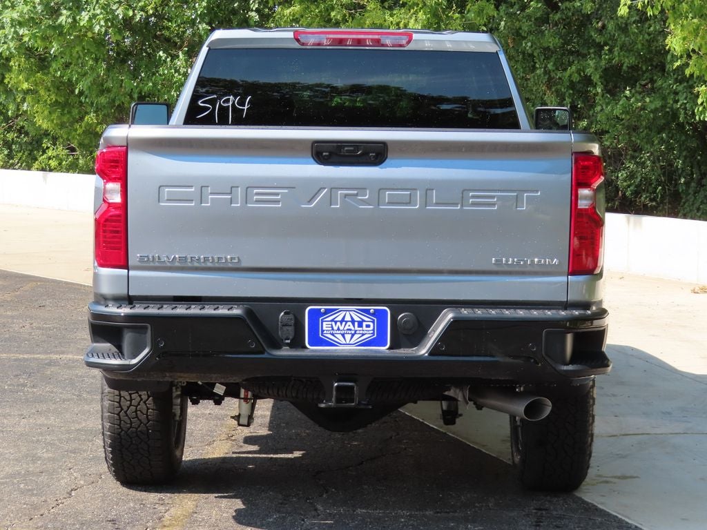 2026 Chevrolet Silverado 2500HD Custom