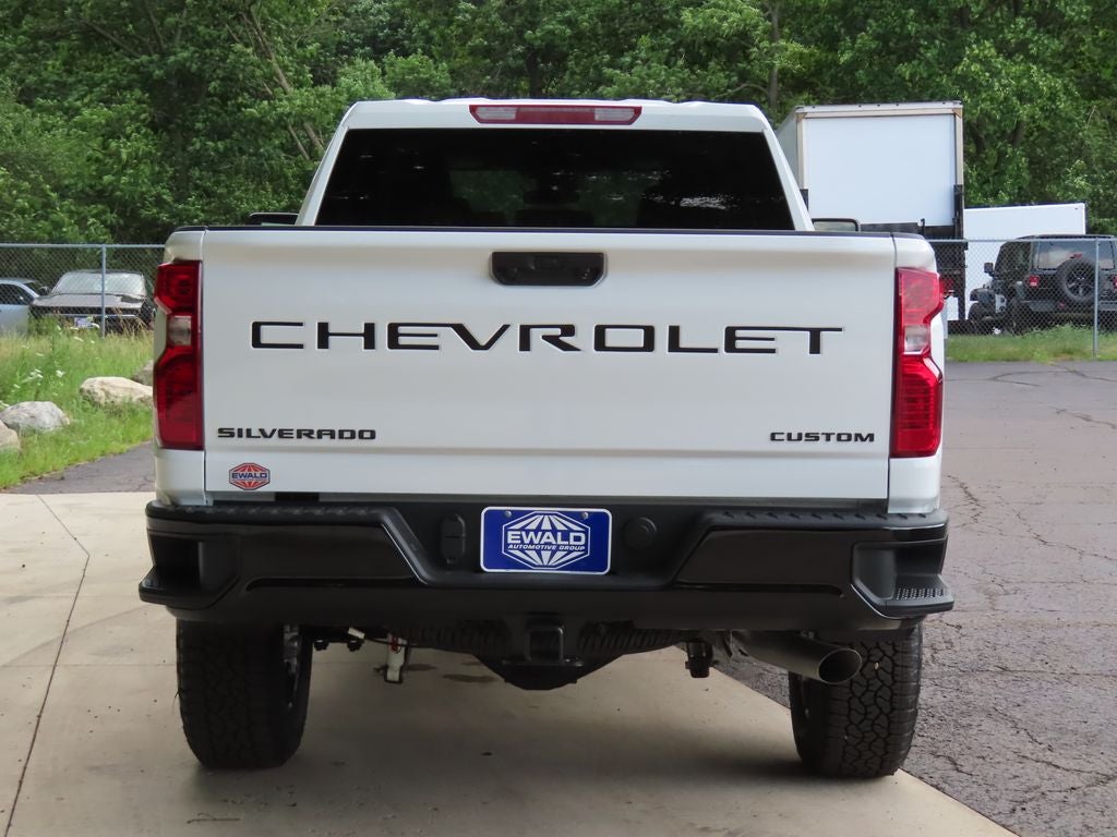 2026 Chevrolet Silverado 2500HD Custom