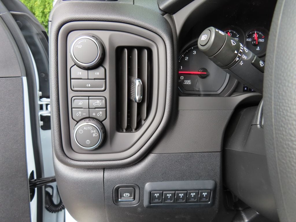 2026 Chevrolet Silverado 2500HD Custom