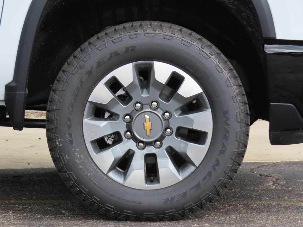 2026 Chevrolet Silverado 2500HD Custom