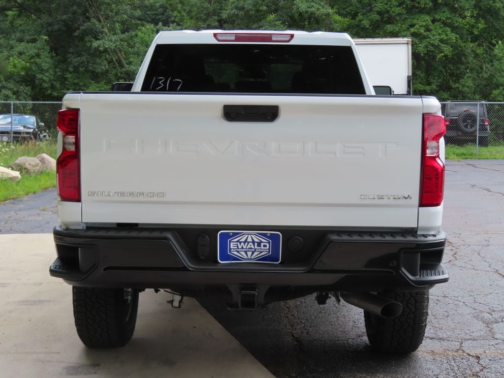 2026 Chevrolet Silverado 2500HD Custom